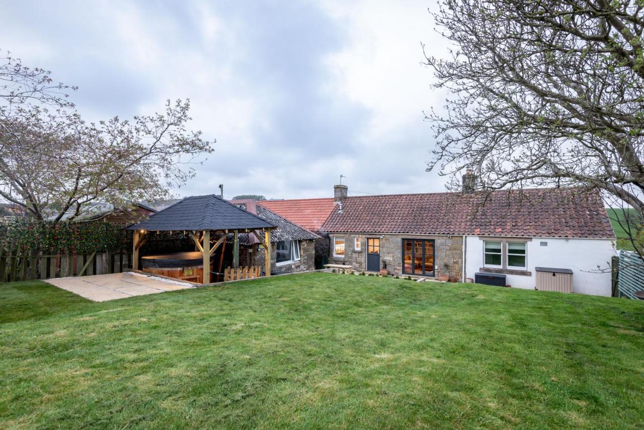 East Cottage * Wood Burning Hot Tub * Garden St Andrews Exterior foto
